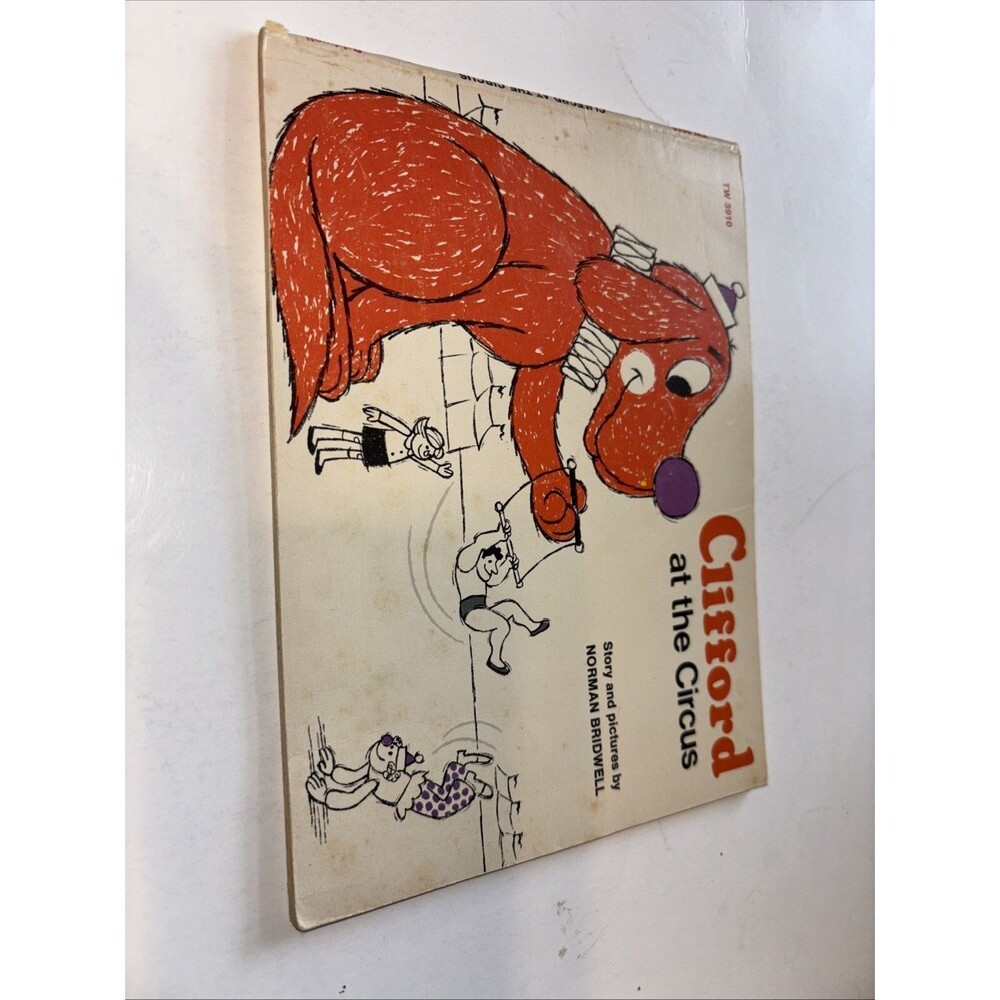 Clifford at the Circus by Norman Bridwell Scholastic Illustrated Paperback 1977